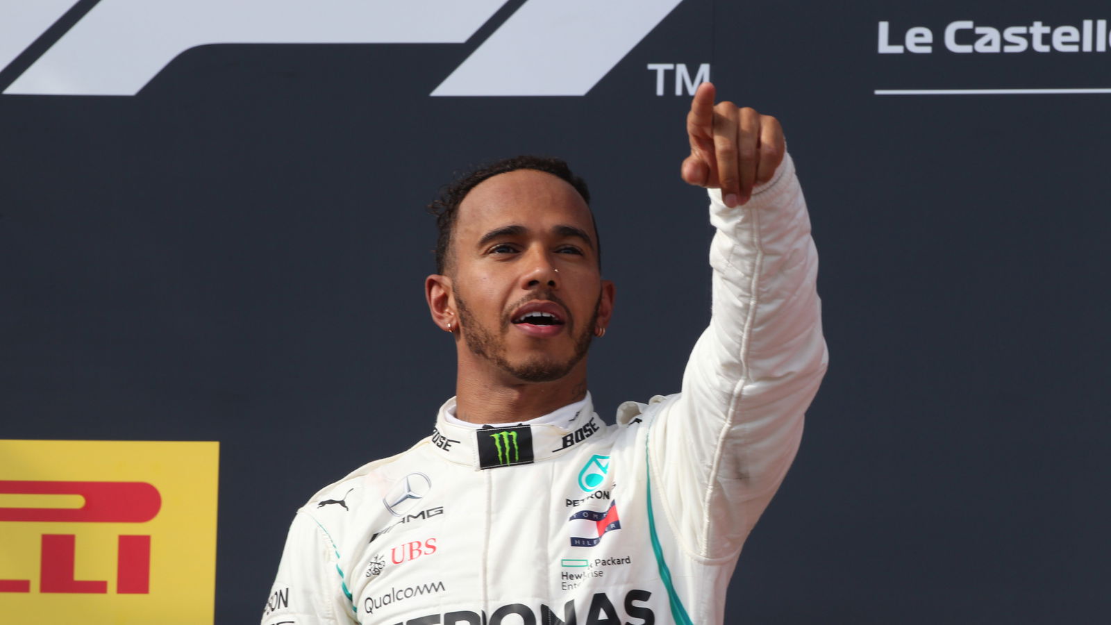 Hamilton memperpanjang kontrak Mercedes F1 dengan kontrak dua tahun